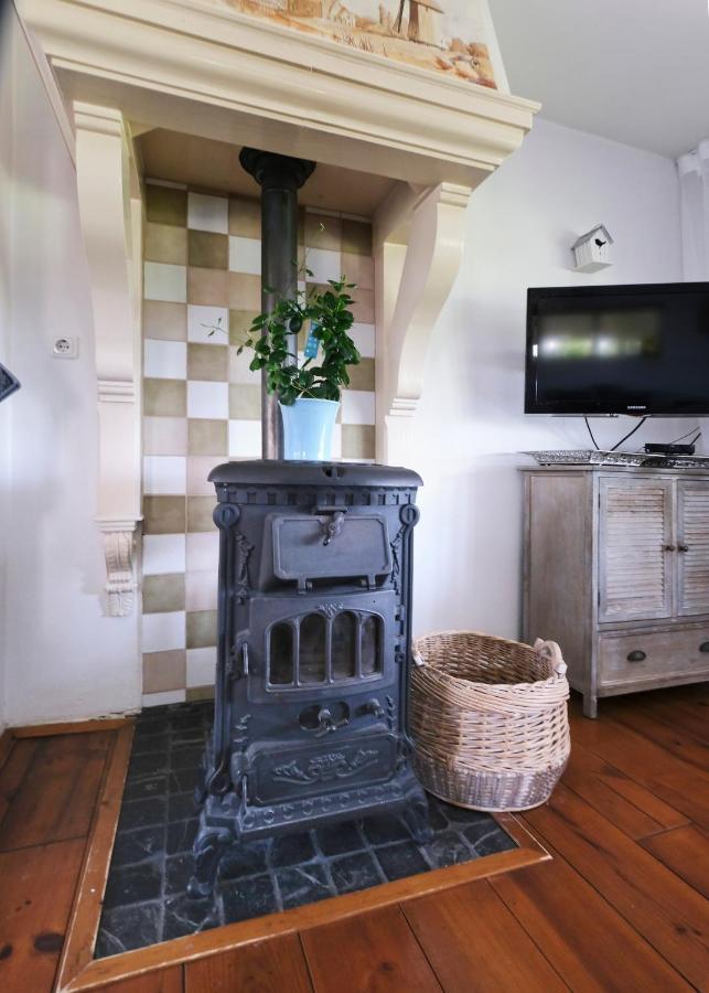 Holiday home Idyllisch En Knus Met Prachtige Veranda. *