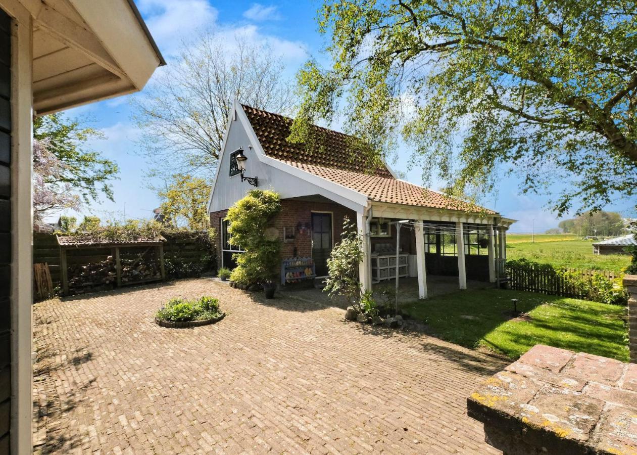 Holiday home Idyllisch En Knus Met Prachtige Veranda. *